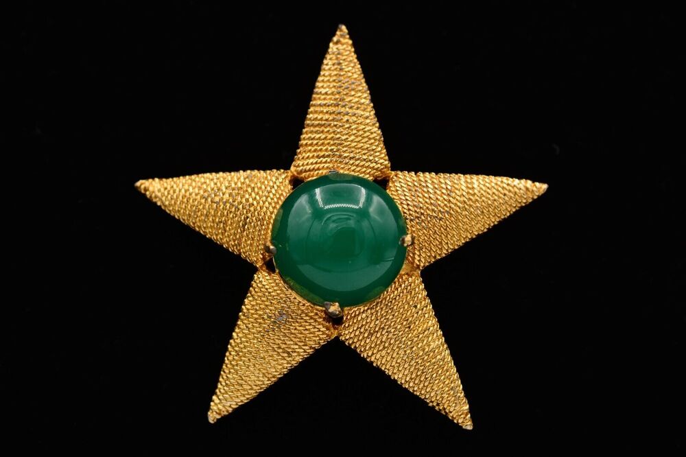 Vintage Cabochon Star Pin Brooch Green Gripoix Gold Textured Chunky 1970s BinF